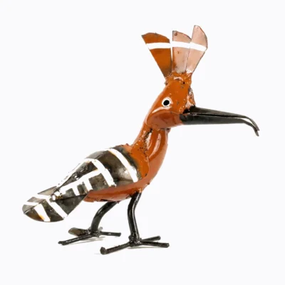 Huppe - Sculpture oiseau métal recyclé pour jardin - Fond blanc