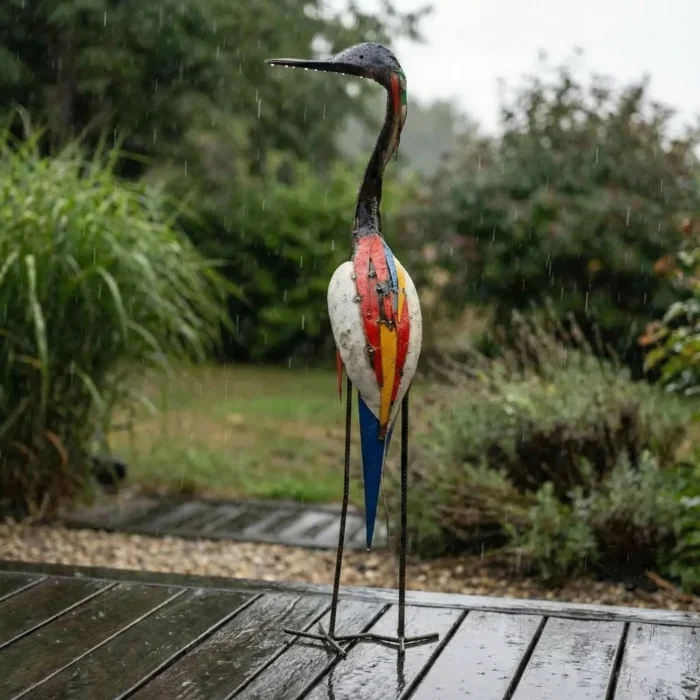 Sculpture héron métallique de récupération - statue fer forgé - Sous la pluie
