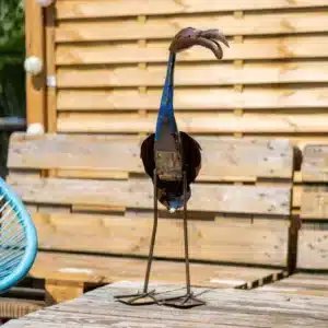 Sculpture Flamant Bleu en métal - zoom sur la tete
