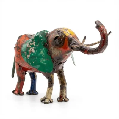 Éléphant coloré – sculpture animaux métallique récupération - Fond blanc