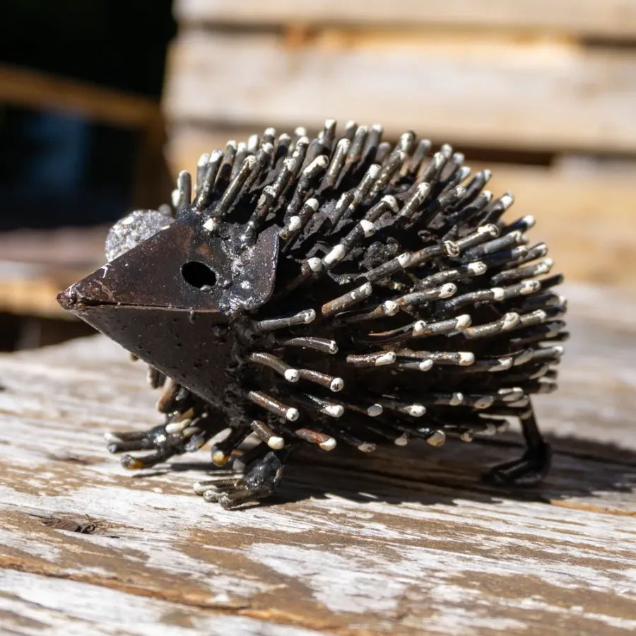 Hérisson – sculpture animaux en métal recyclé - 13x8x10 cm - 1