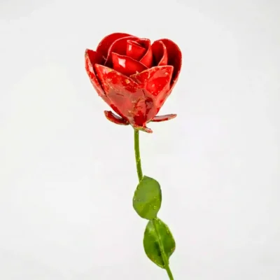 Rose - Fleur en fer forgé pour jardin - Décoration en métal recyclé - Fond blanc 1